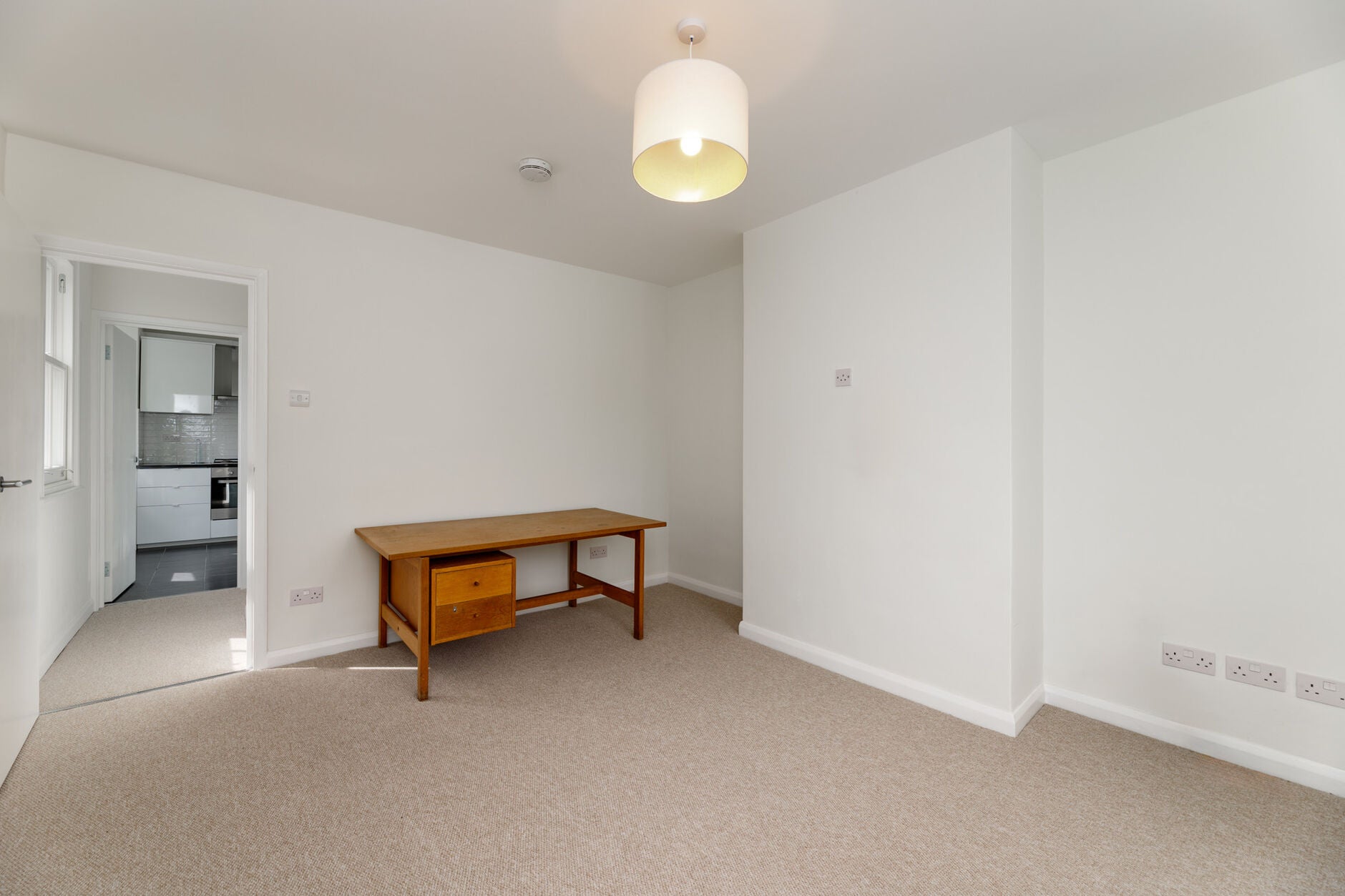 Flat Goldhawk Road in Greater London