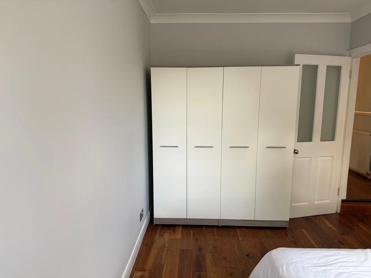 Flat Gordon Road in Greater London