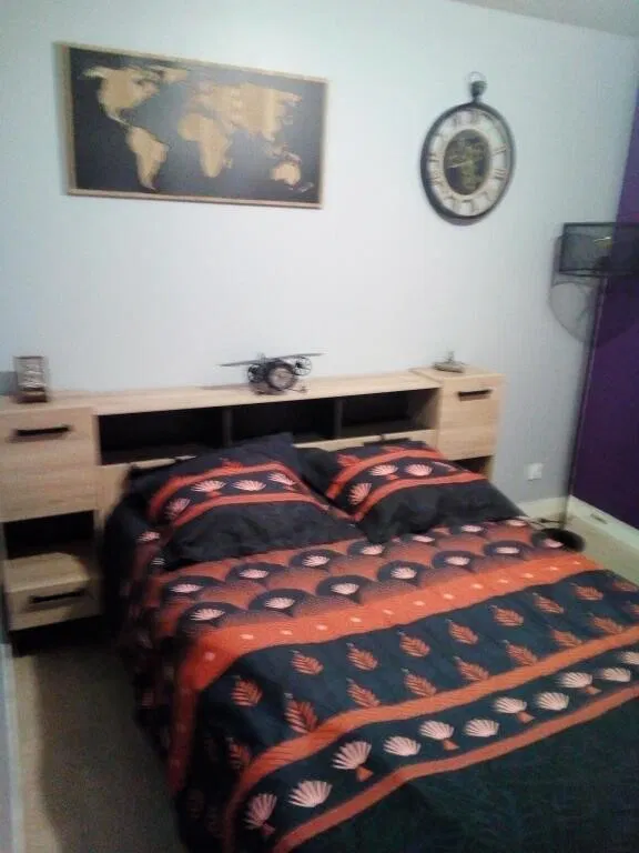 Room Rue des Dadots in Amilly