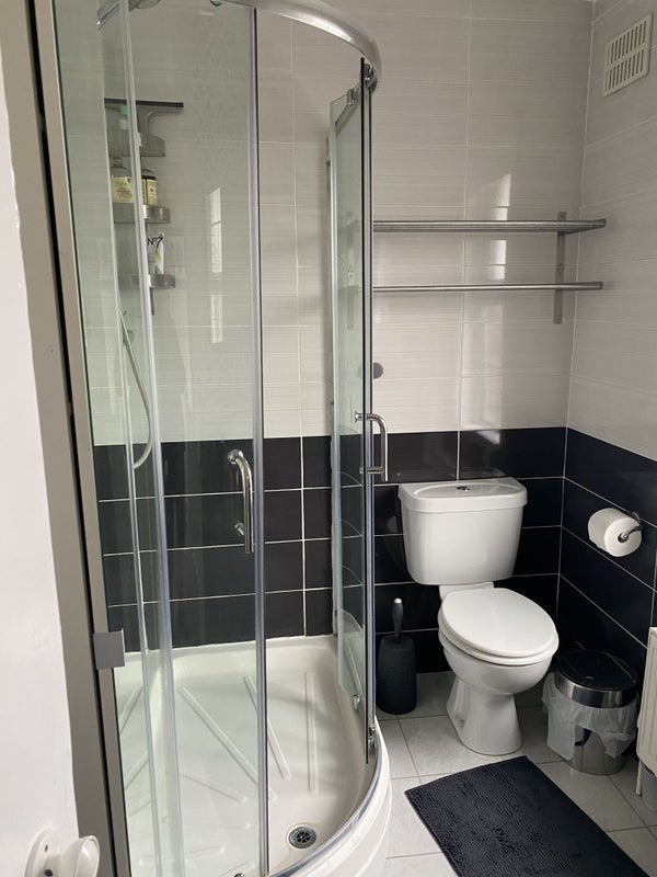 Room Braybrook Street in Greater London