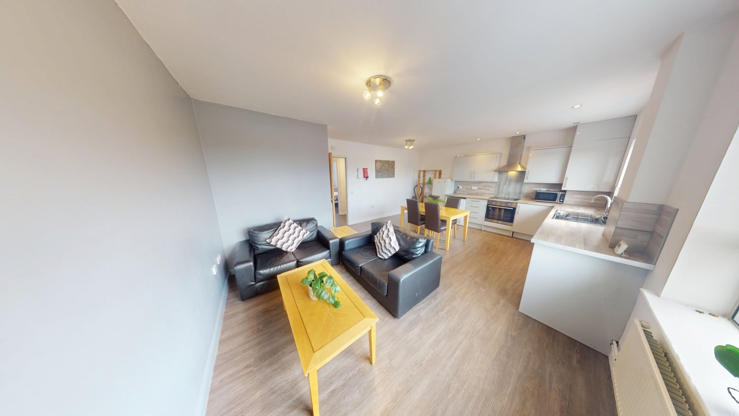 Flat Russell Street in Nottingham