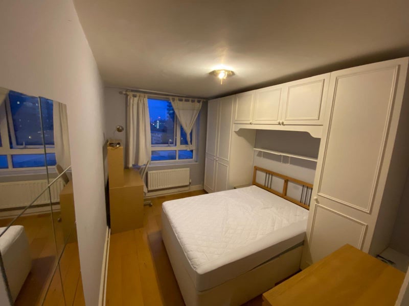 Flat Laxton Place in Greater London