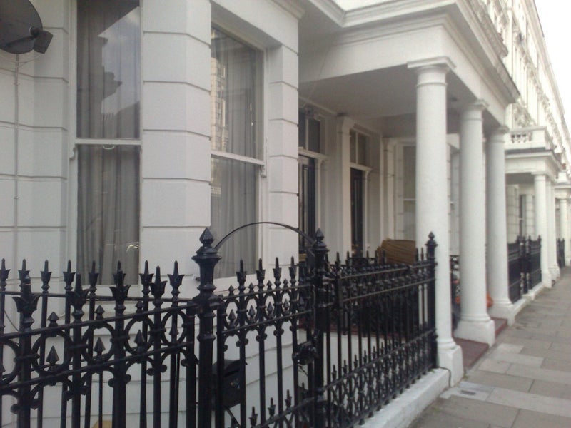 Flat Orchard Square in Greater London