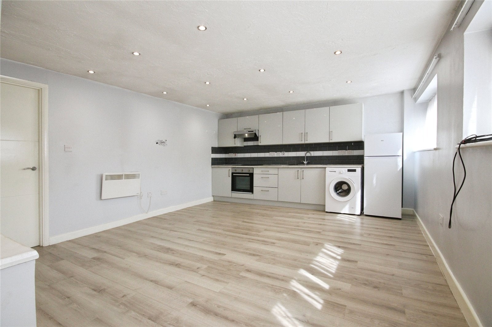 Flat Horndean Road in Winkfield