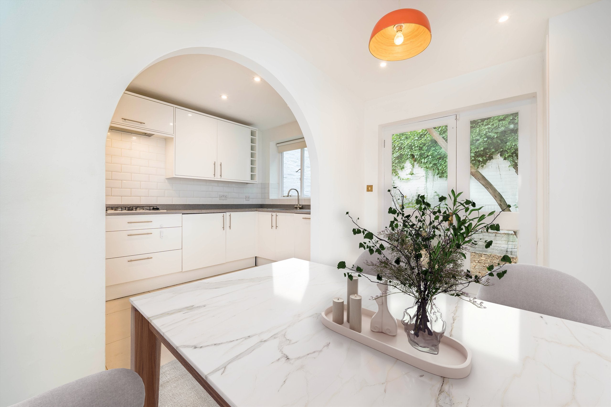 House Pottery Lane in Greater London