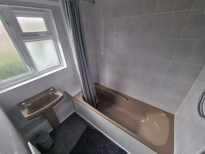 Room Binswood Street in Royal Leamington Spa