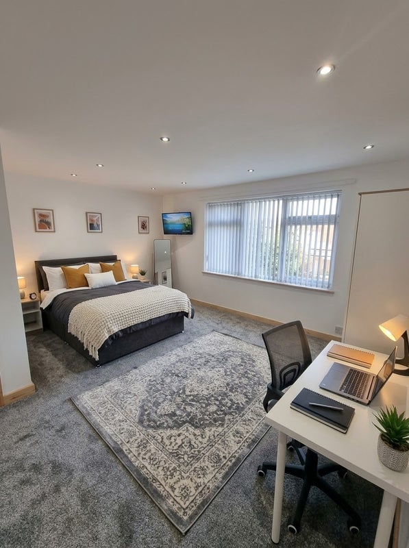 Room Binswood Street in Royal Leamington Spa