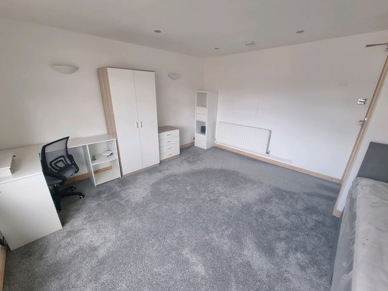 Room Binswood Street in Royal Leamington Spa