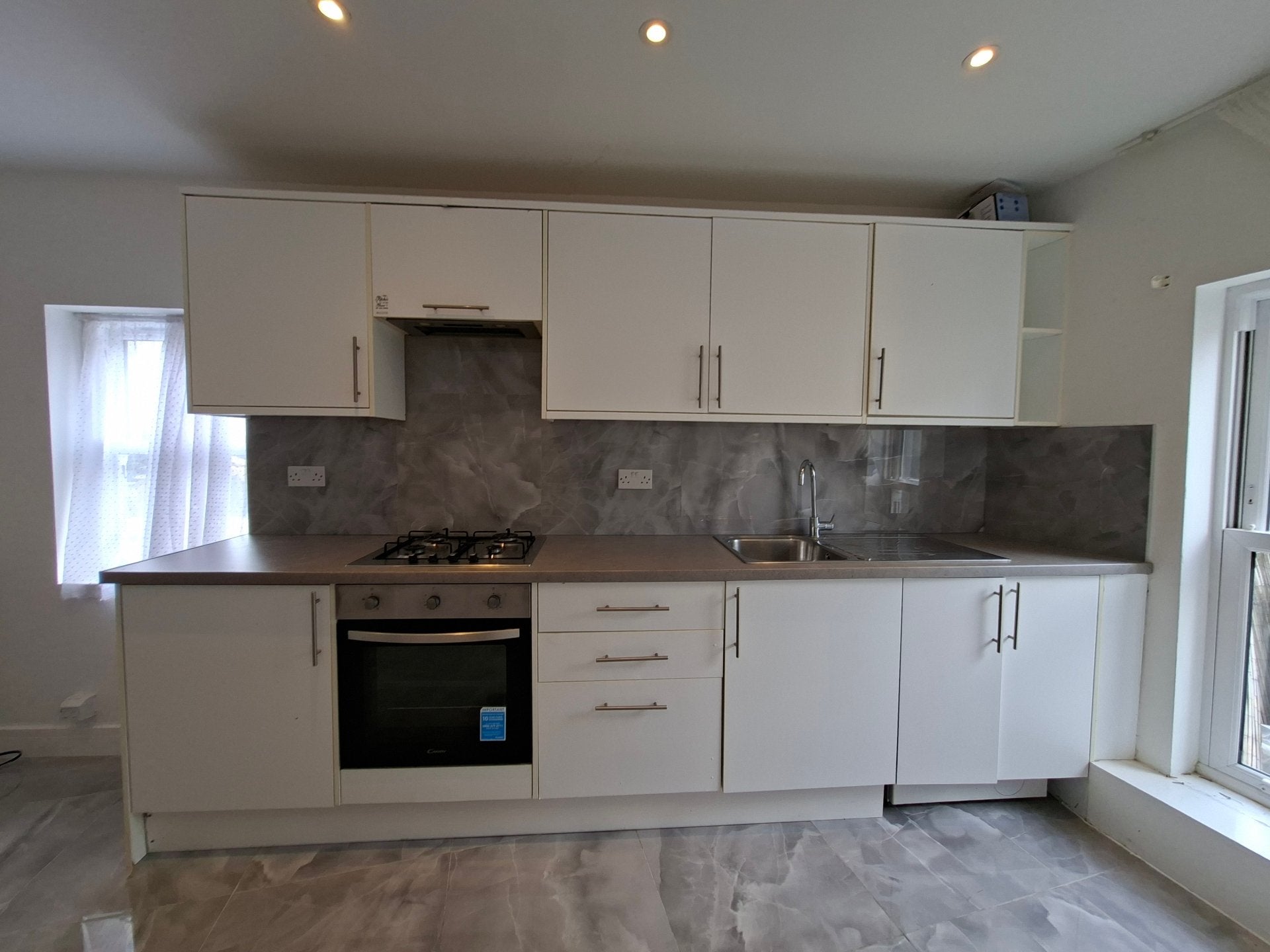 Flat Poynton Road in Greater London