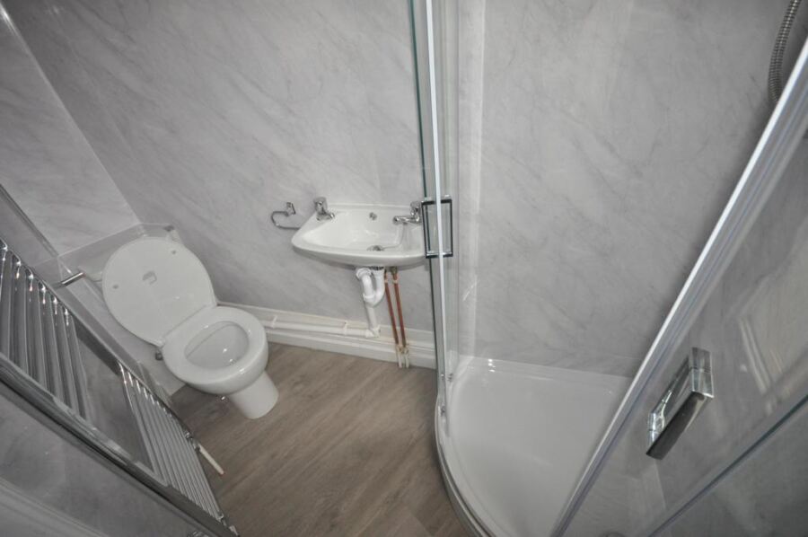 Flat Blandford Grove in Leeds
