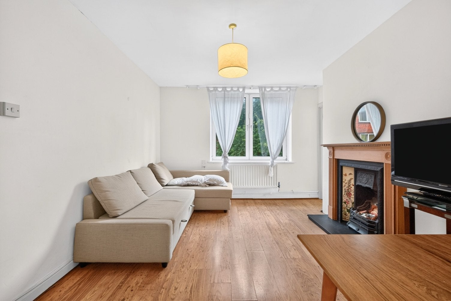 Flat Jamaica Road in Greater London