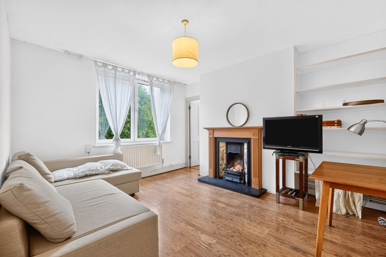 Flat Jamaica Road in Greater London