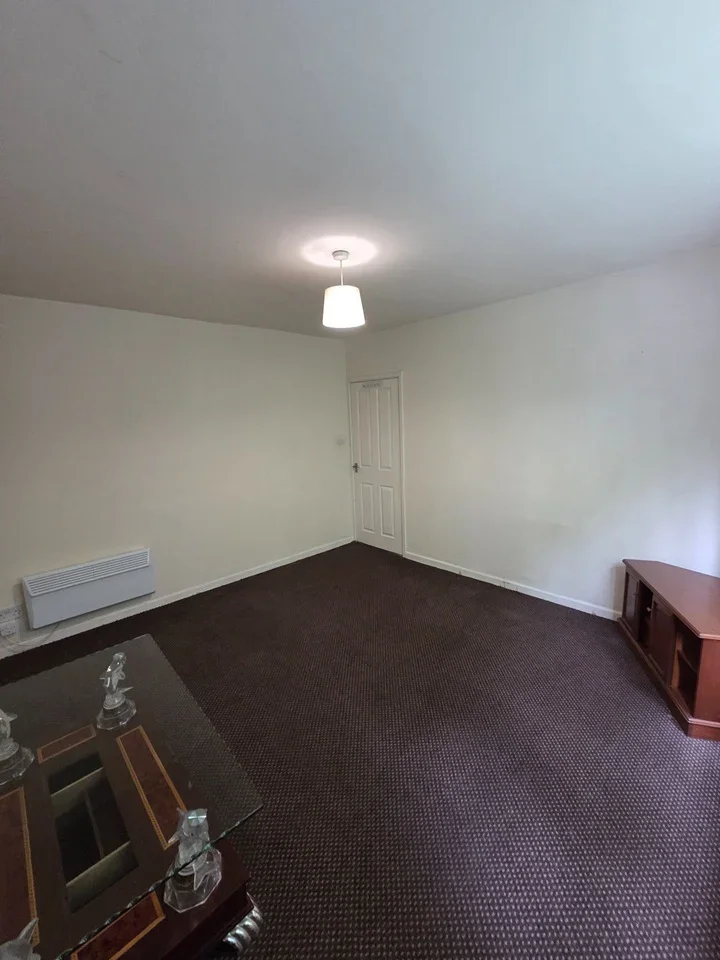Flat Brantingham Road in Manchester