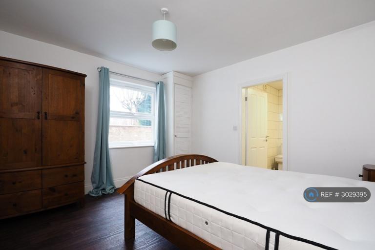 Flat Gorsey Road in Nottingham