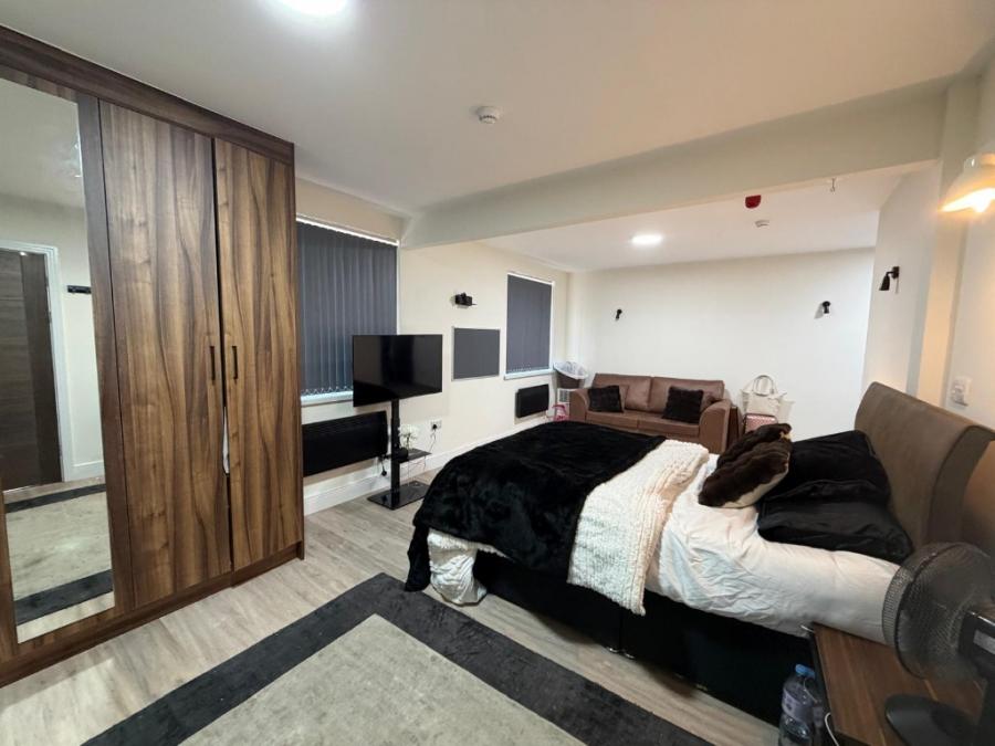Flat King Street in Newcastle-under-Lyme