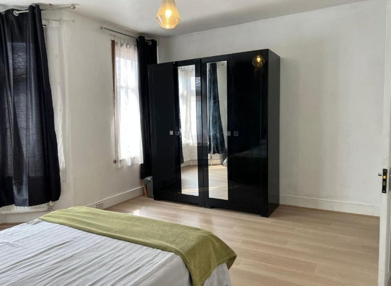 Room Morley Road in Greater London