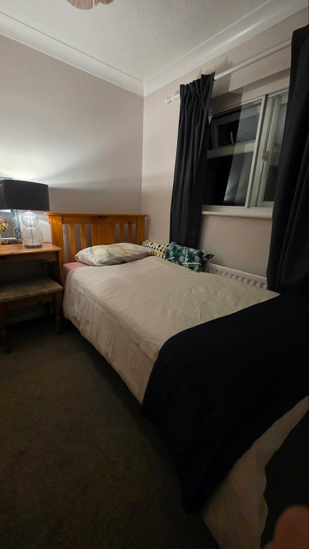 Room Watcombe Road in Bournemouth