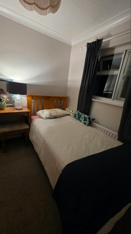 Room Watcombe Road in Bournemouth