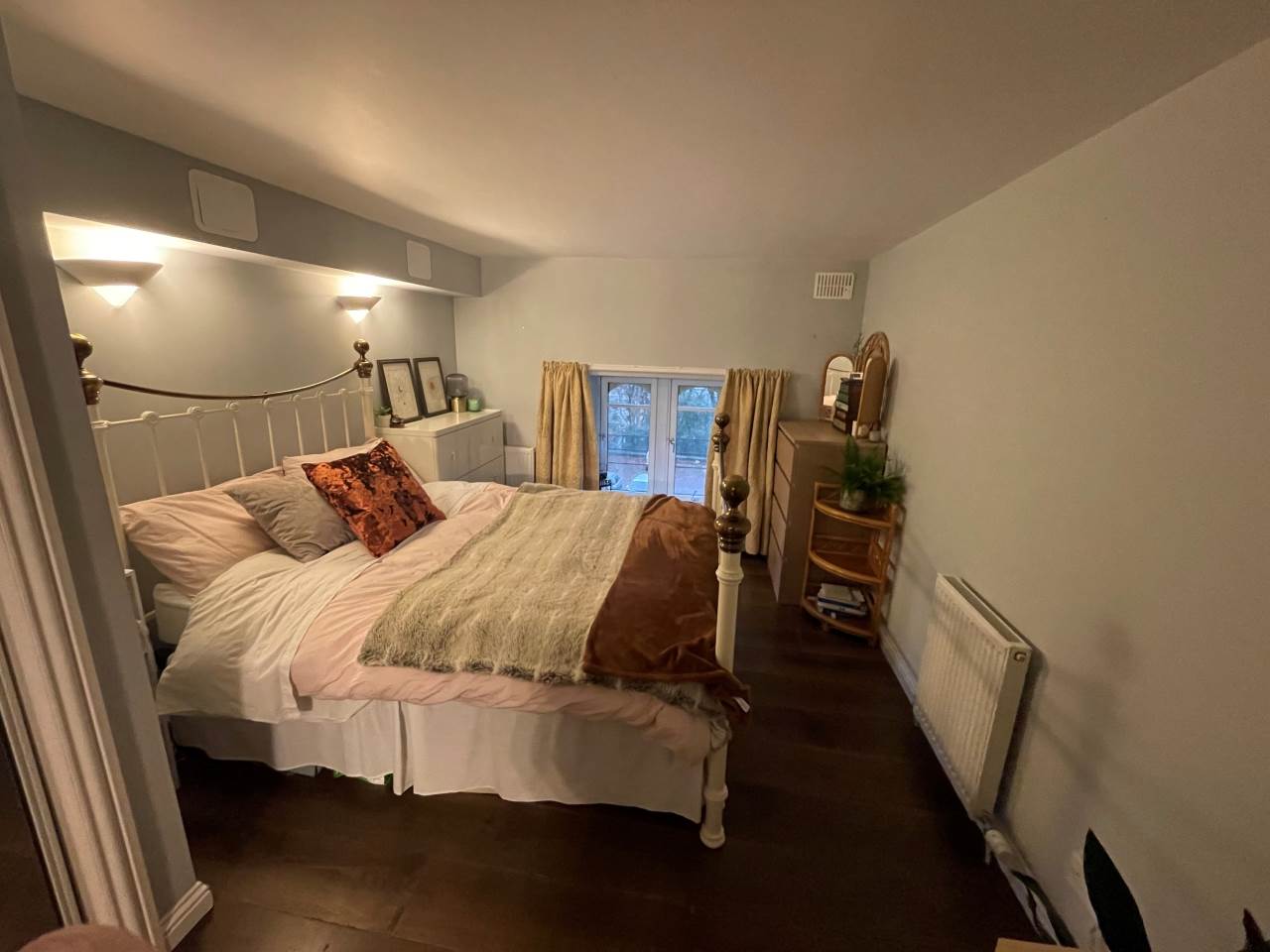 Flat Smillie Court in Dundee