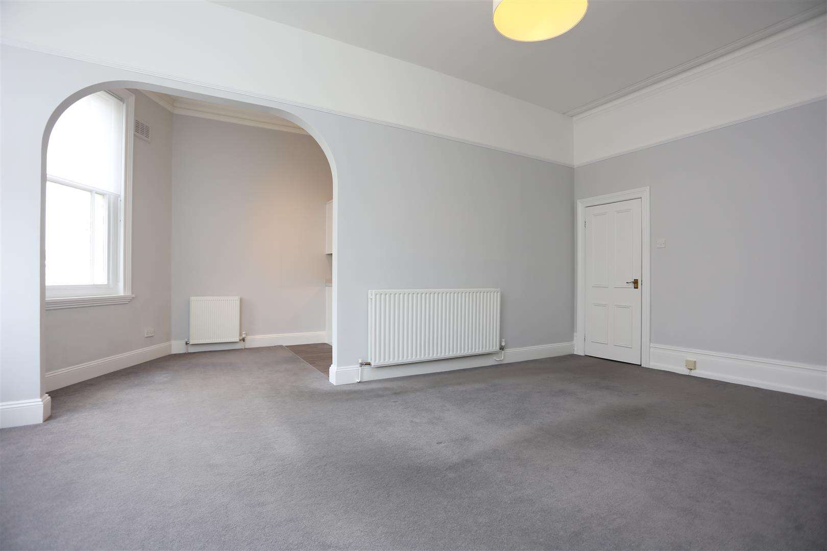 Flat Palmeira Avenue in Hove