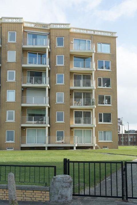 Appartement aan de Zeekant in Den Haag (2586 JH)