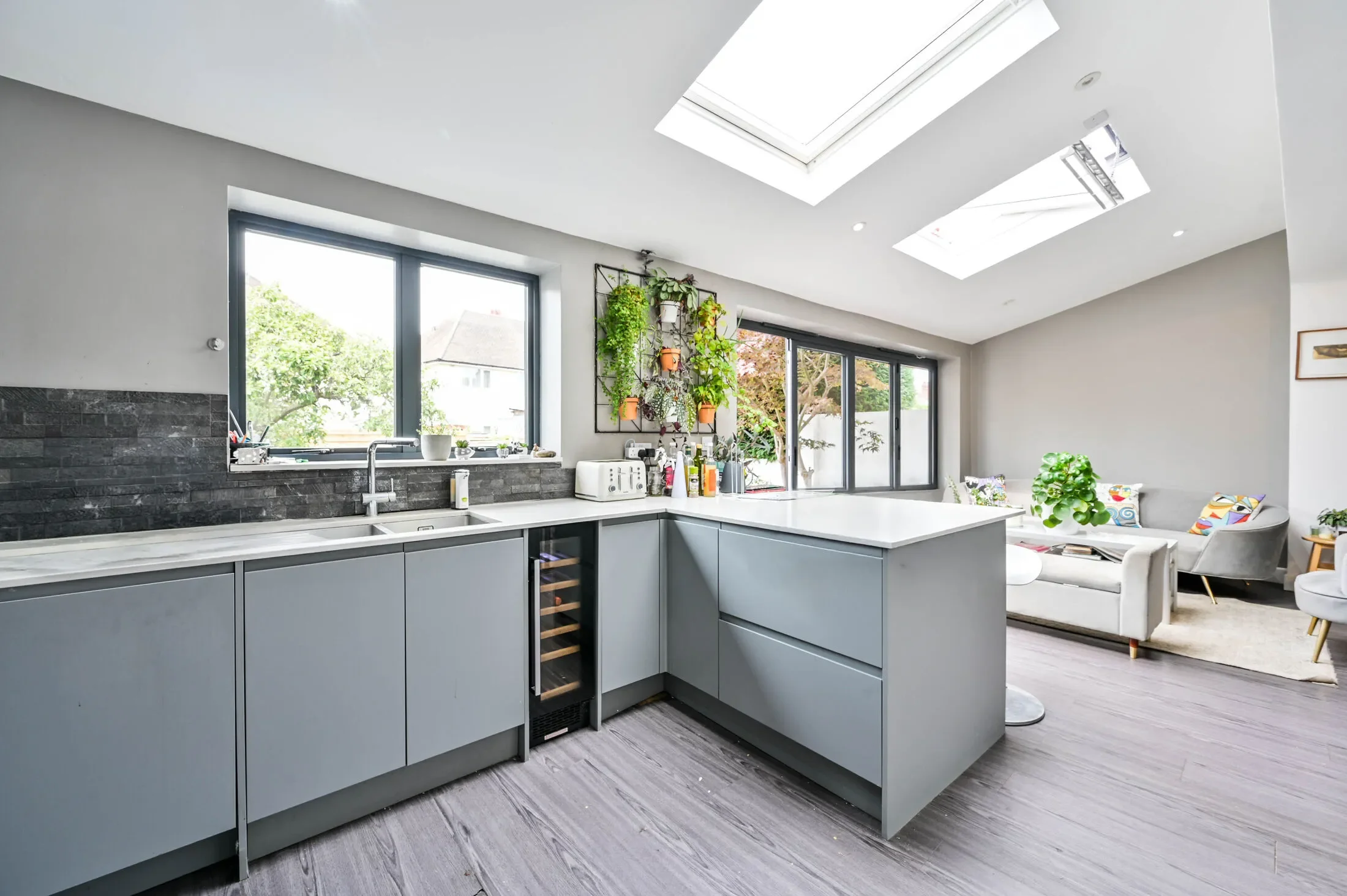 House Barnes End in Greater London