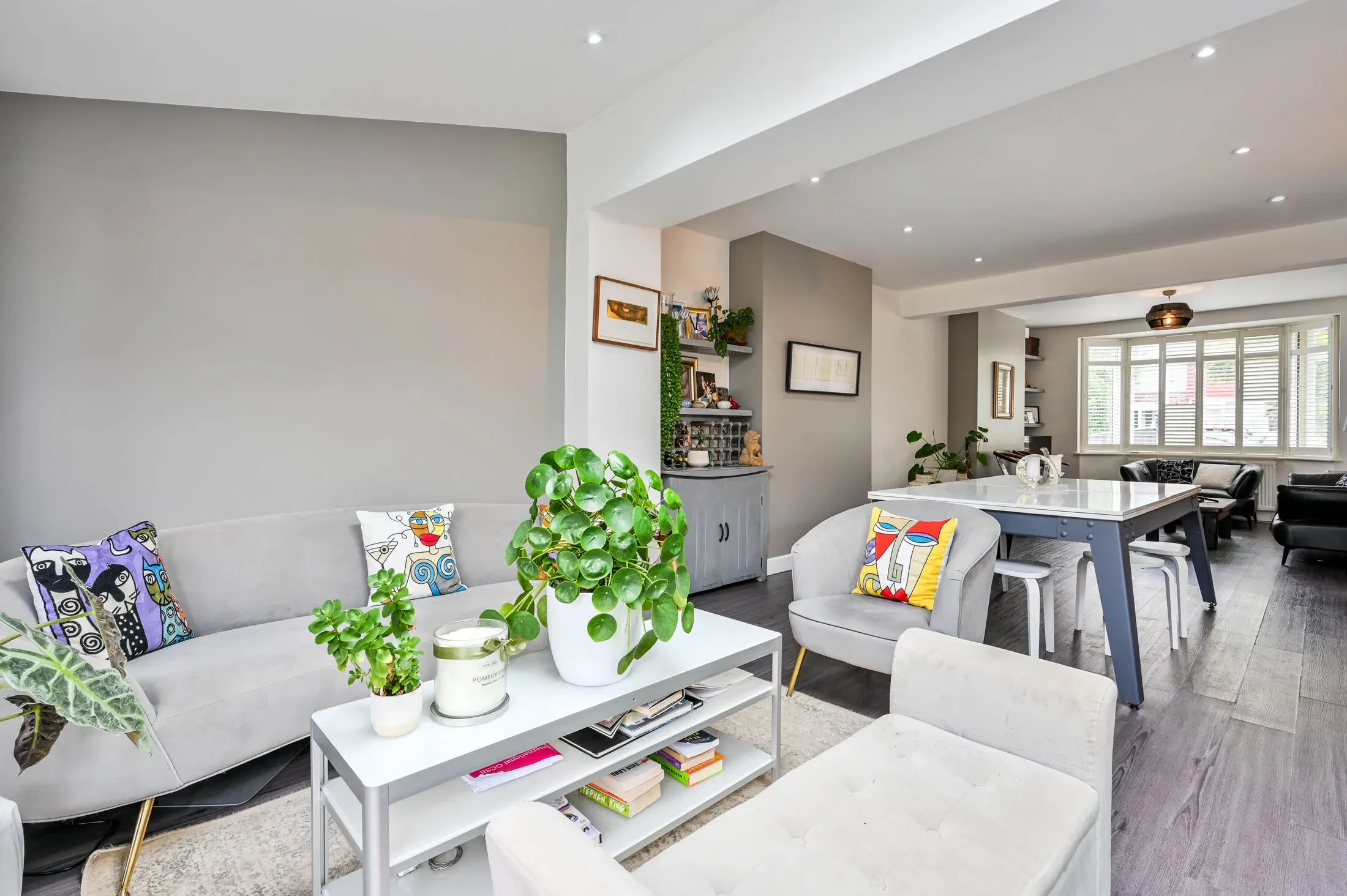 House Barnes End in Greater London