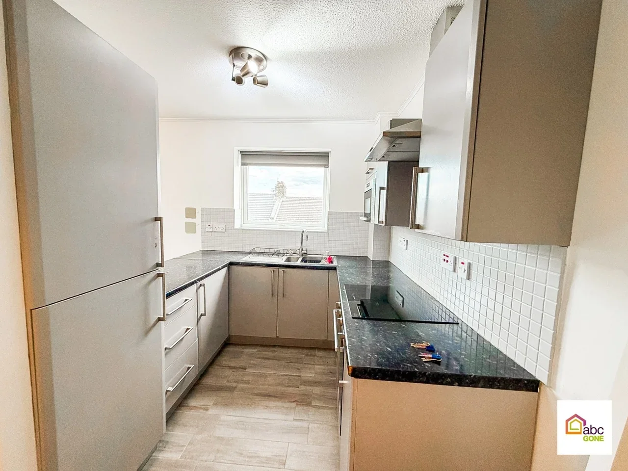 Flat Tilbury Road in Greater London