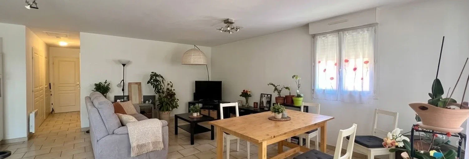 Appartement Rue des Écoliers à Puget-Ville
