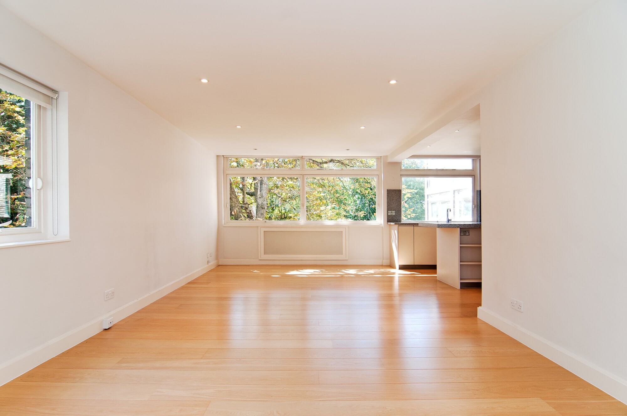 Flat Park Close in Greater London