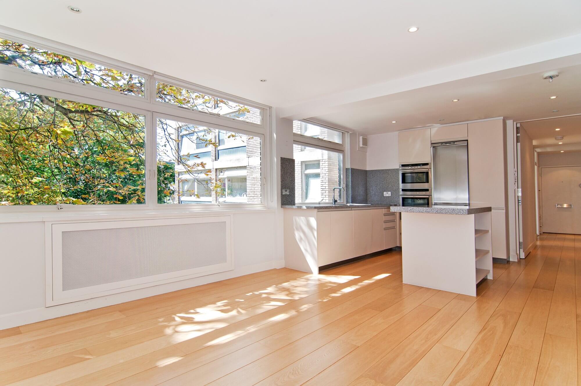 Flat Park Close in Greater London