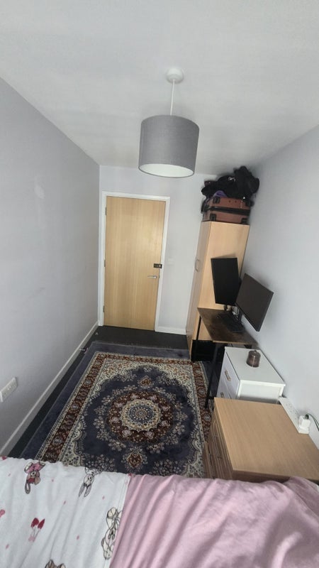 Room Stainsby Road in Greater London