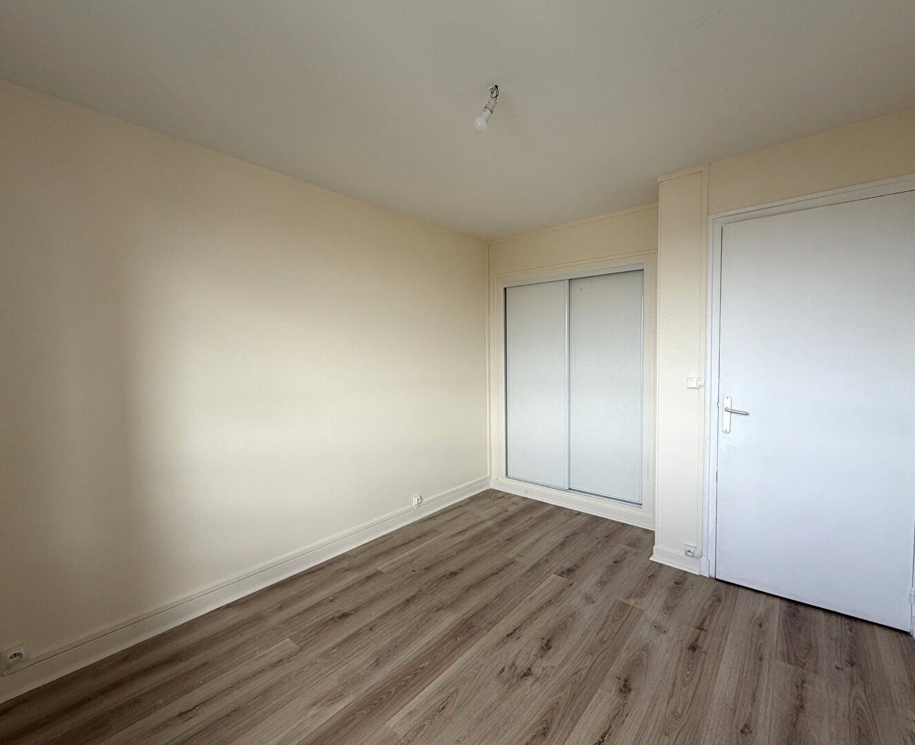 Appartement Rue Henri Renaudin à Charleville-Mézières