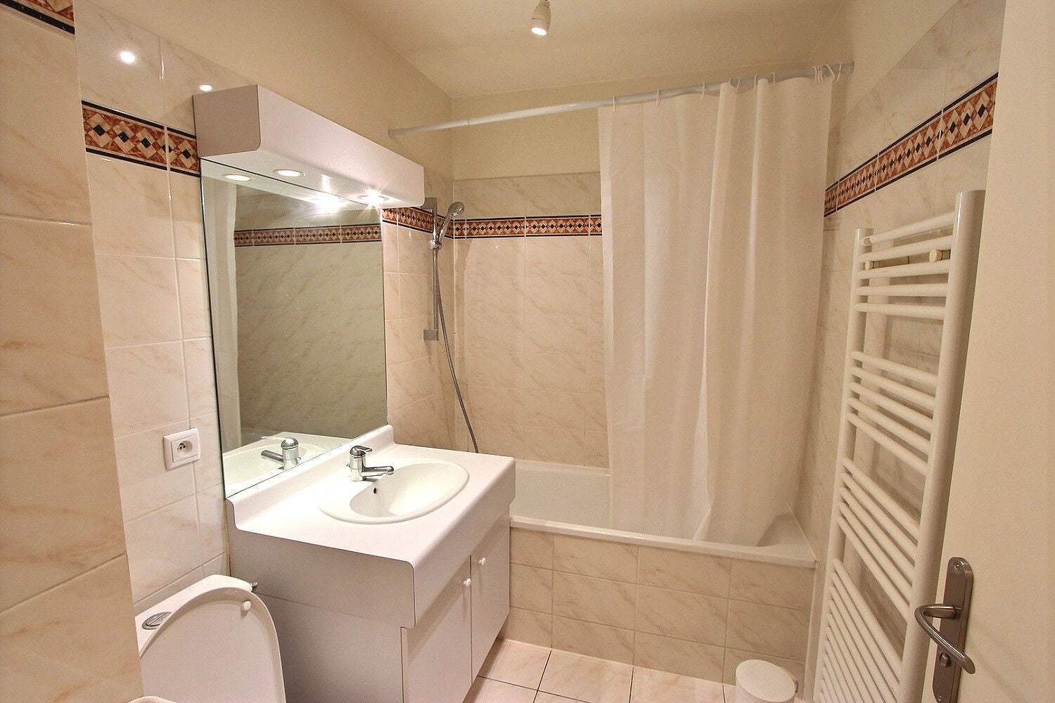 Appartement Rue Paul Vaillant-Couturier à Levallois-Perret