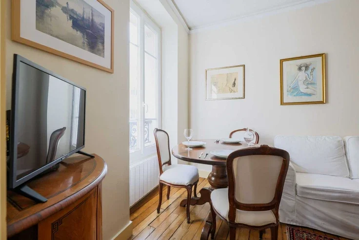 Appartement Rue Amelot à Paris