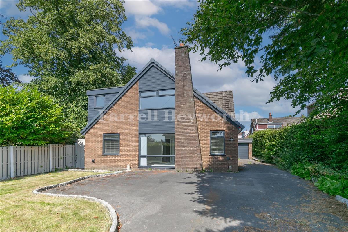 House Black Bull Lane in Preston