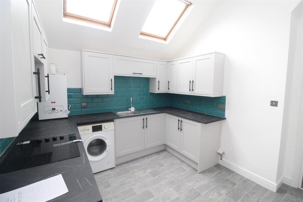 Flat Whitchurch Road in Cardiff