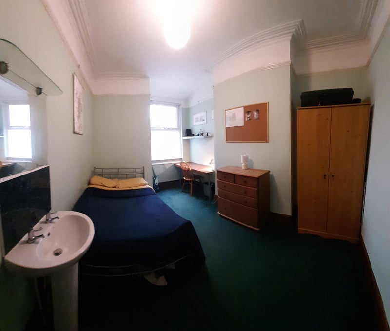 Room Acomb Street in Manchester