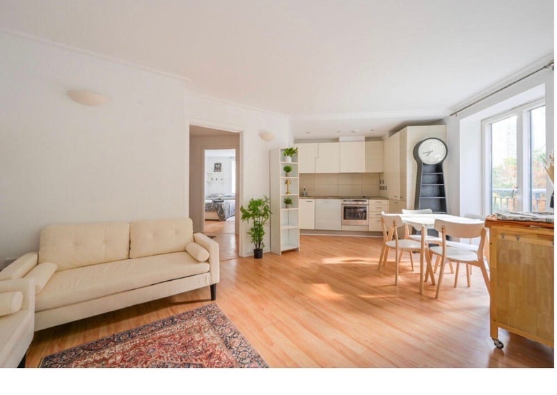 Room Hutching's Street in Greater London