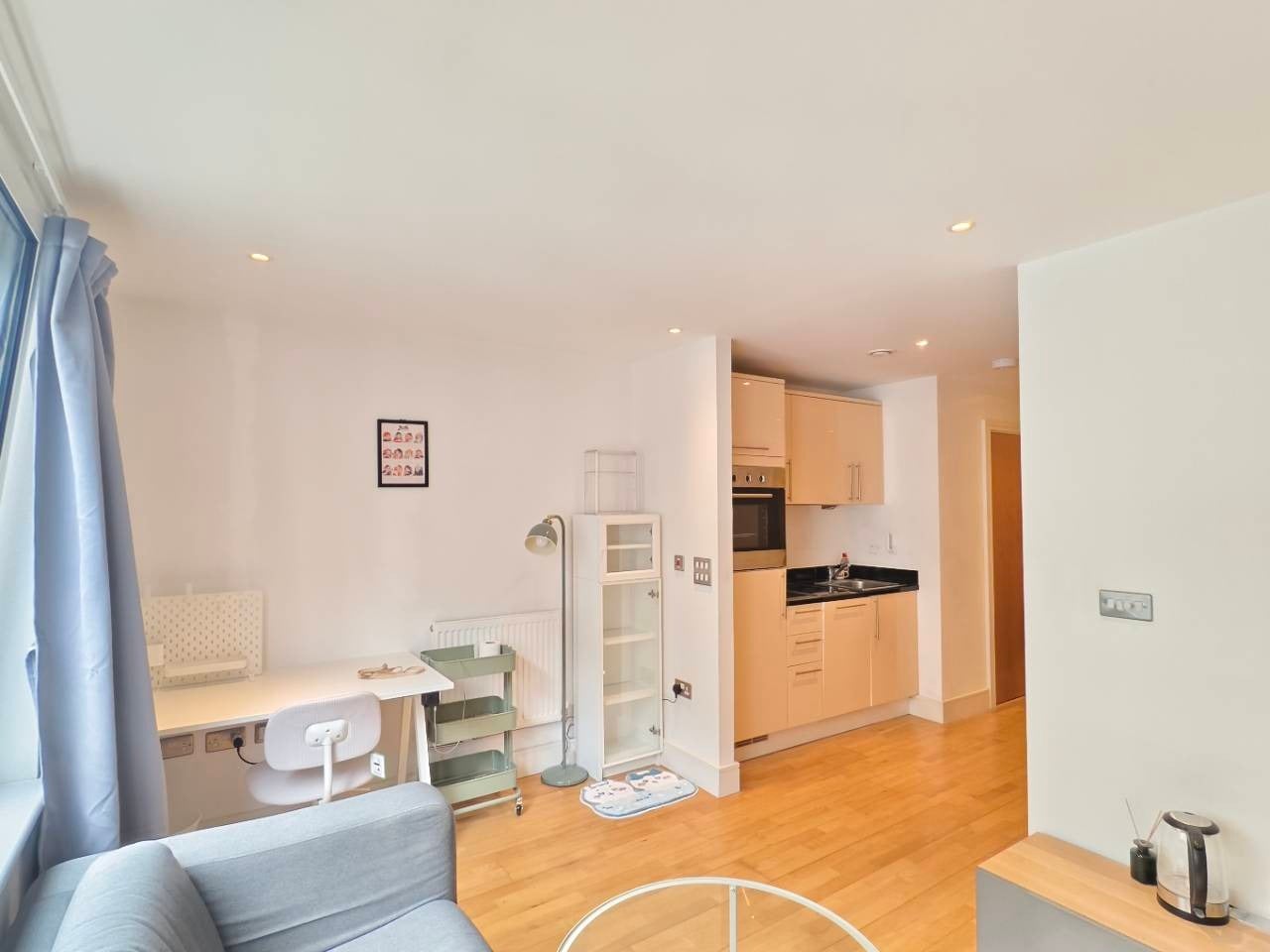 Flat Cassilis Road in Greater London