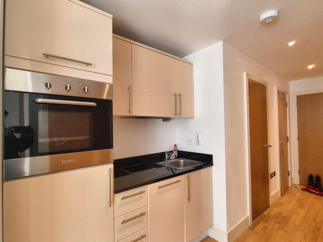 Flat Cassilis Road in Greater London