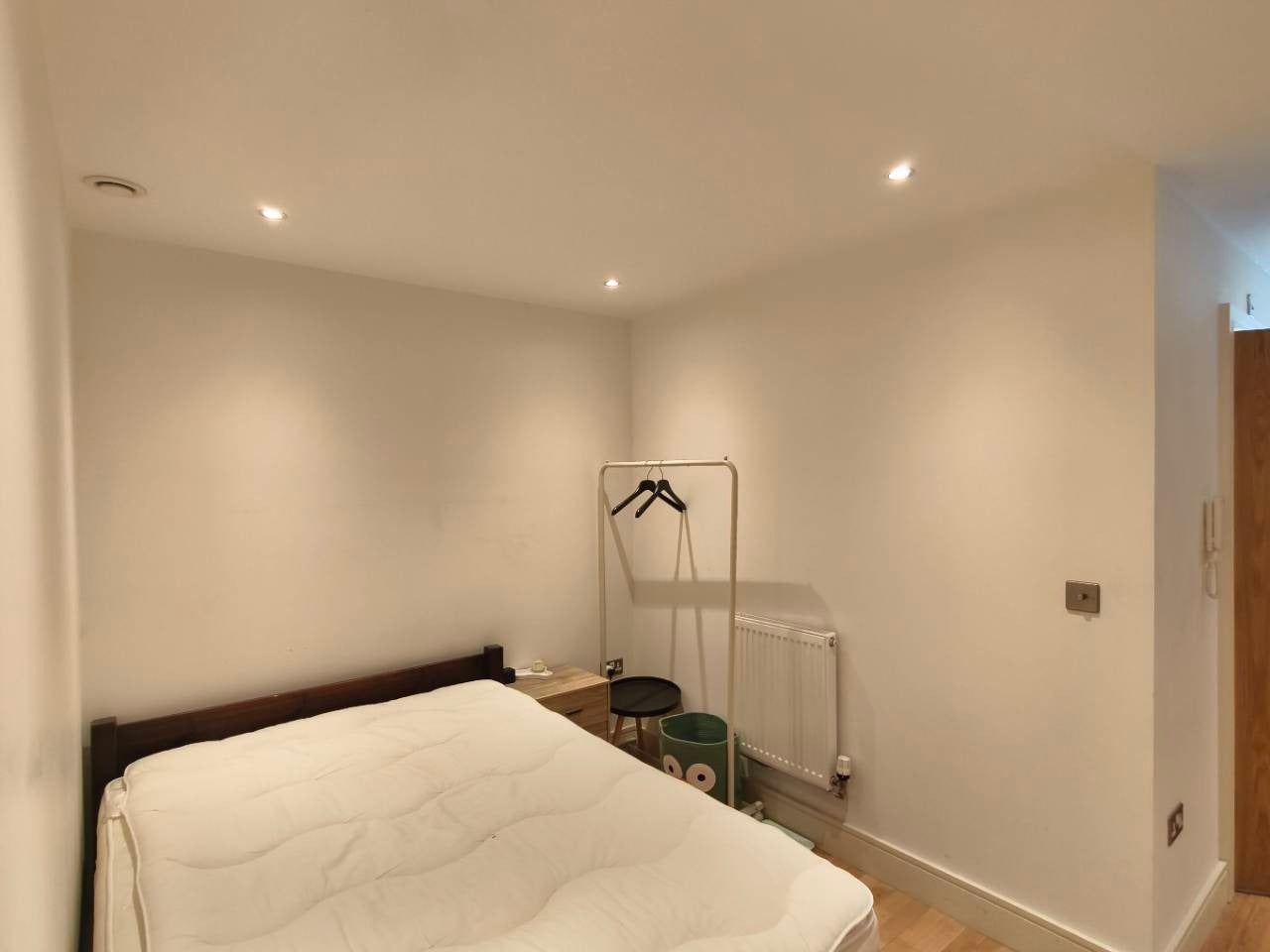 Flat Cassilis Road in Greater London