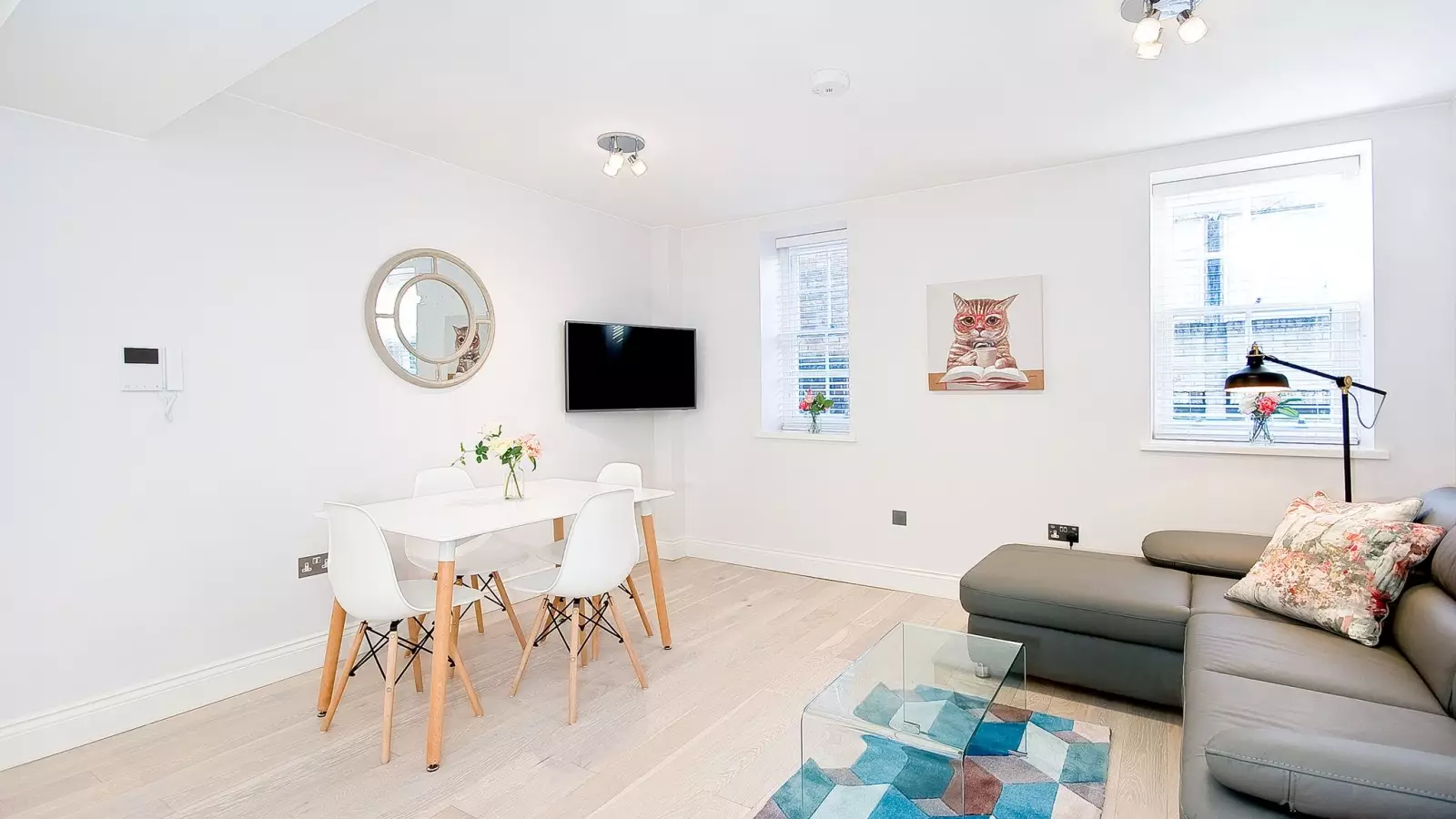 Flat Strand in City of Westminster