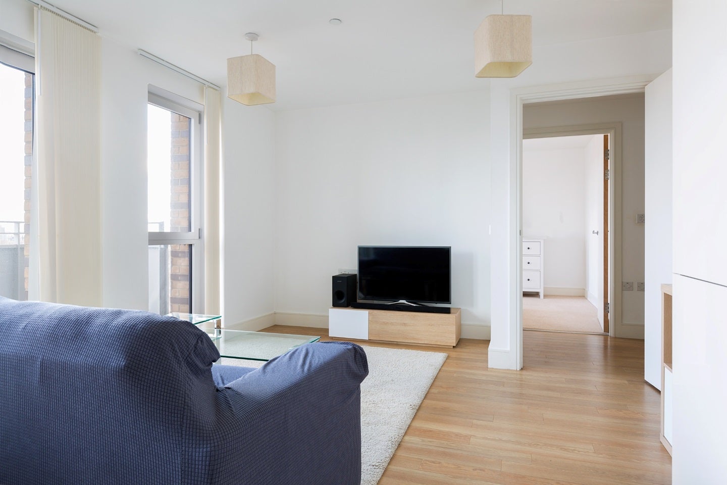 Flat Hannaford Walk in Greater London