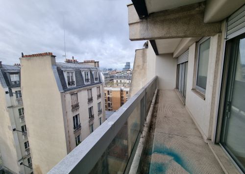 Flat Rue Championnet in Paris