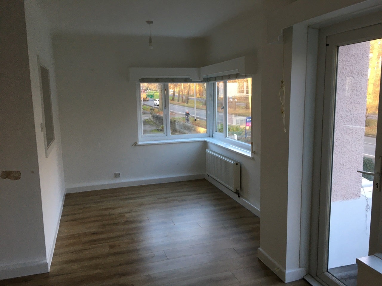 Flat Woodlands Court in Leeds