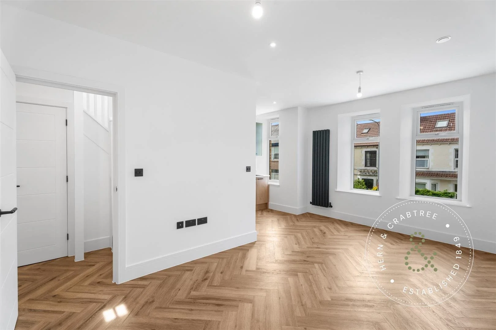 Flat Wyndham Crescent in Cardiff