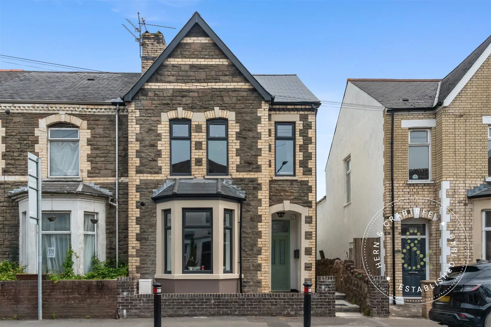 Flat Wyndham Crescent in Cardiff