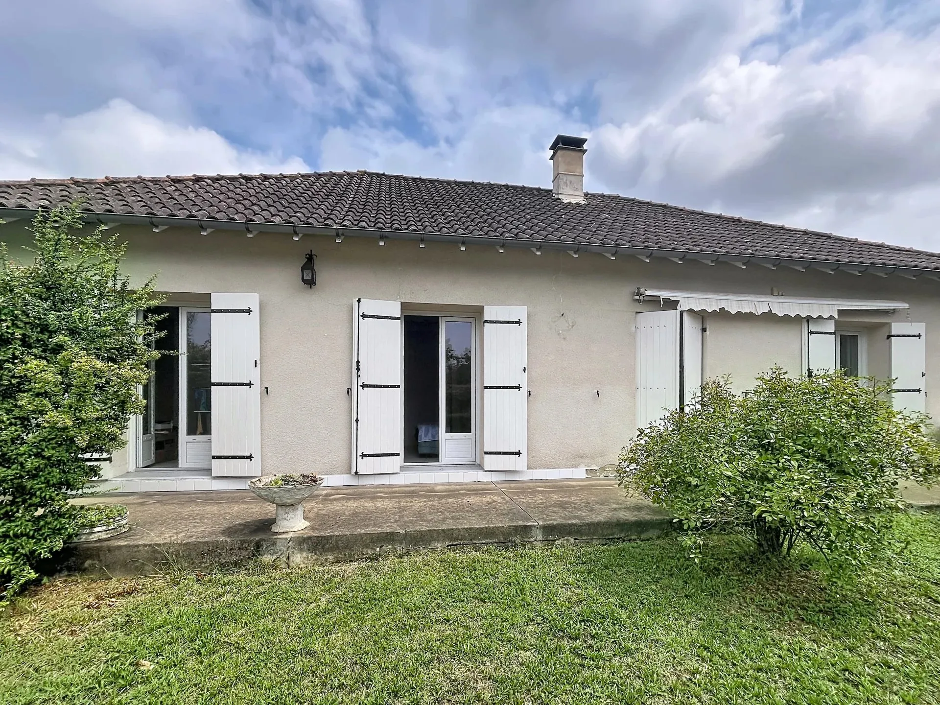 House Avenue Charles de Gaulle in Terrasson-Lavilledieu