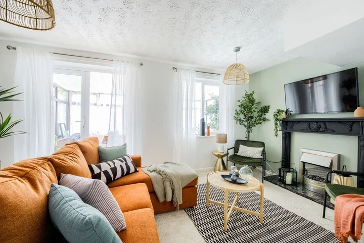 House Mapperley Close in Coventry